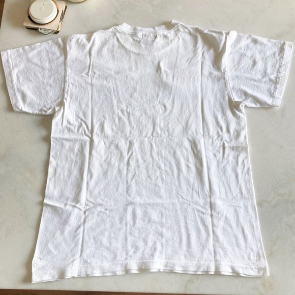 Vintage Roots white t-shirt, maple leaf (size M) relaxed fit, vtg 90s crew neck - Picture 3 of 5